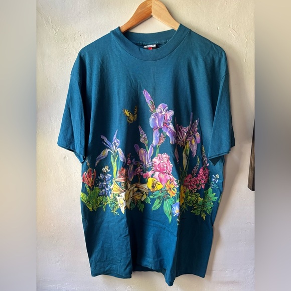 Signal Sport Tops - Floral Graphic T-Shirt